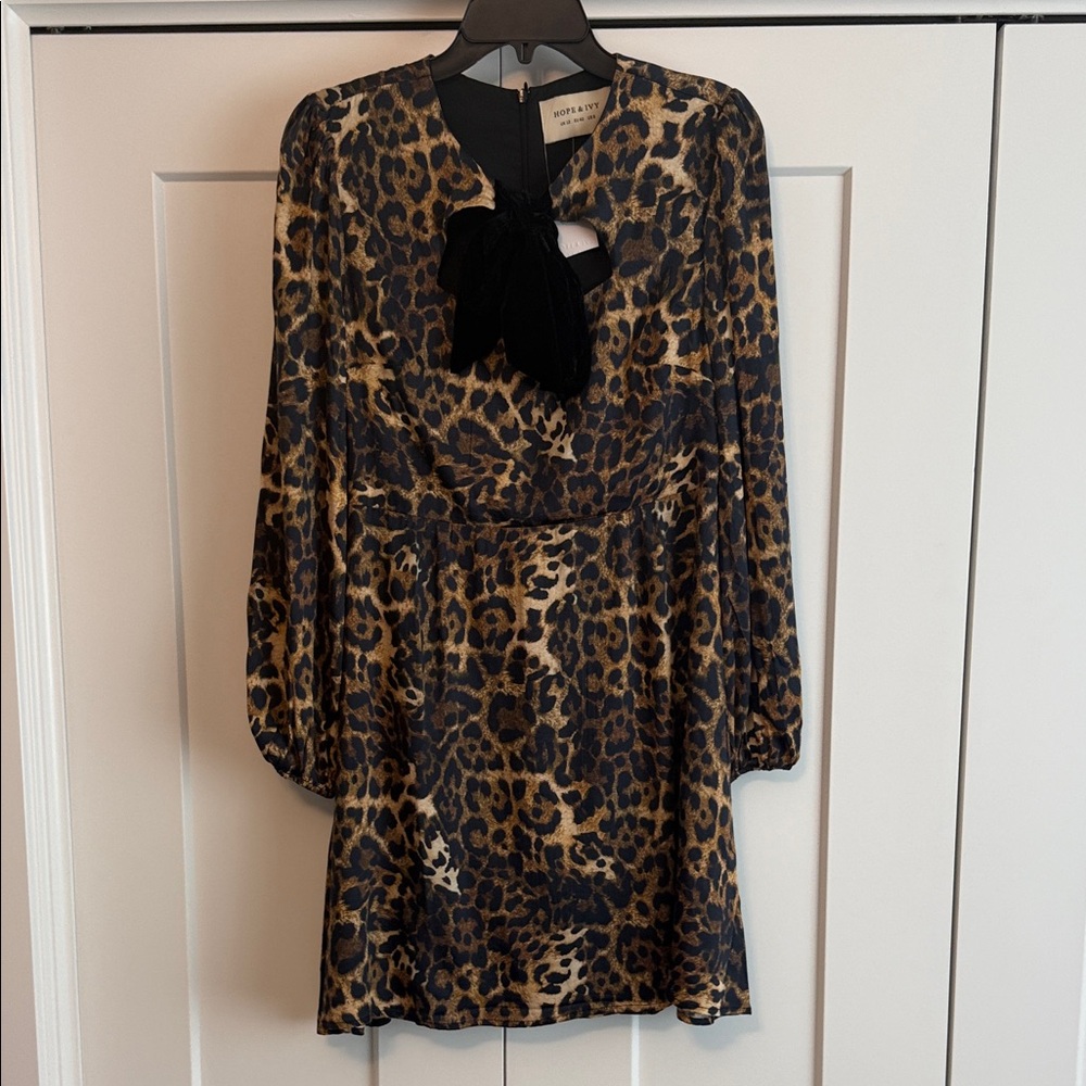 Hope & Ivy India Blouson Sleeve Skater Dress - Picture 3 of 10